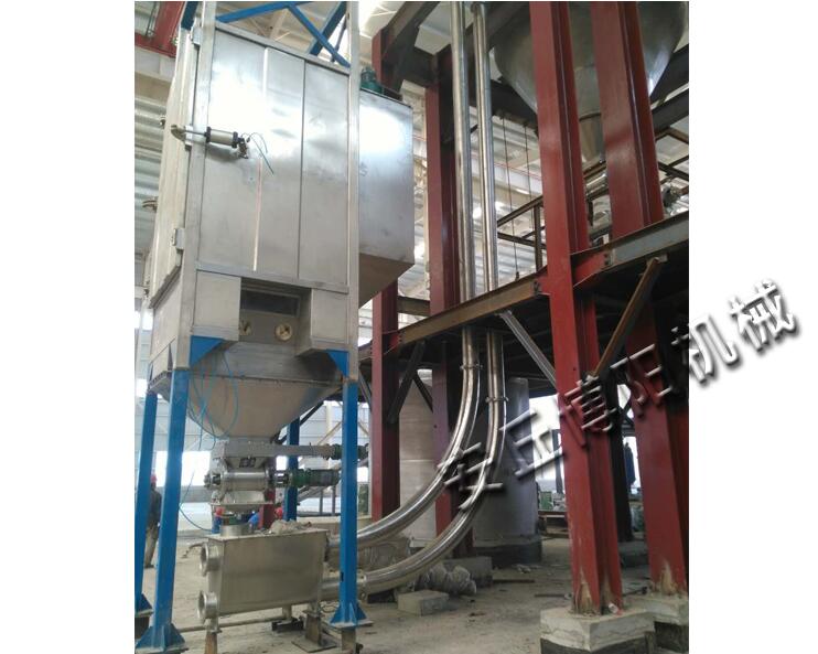 白云石粉管鏈輸送機在送料中有什么特別的優(yōu)勢？