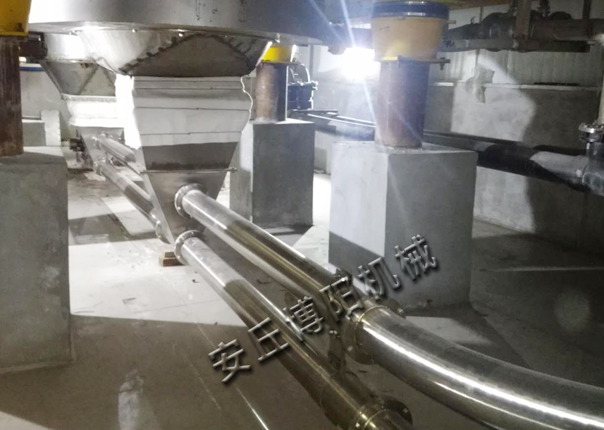 食用鹽管鏈?zhǔn)捷斔蜋C(jī)有哪些優(yōu)勢(shì)呢？