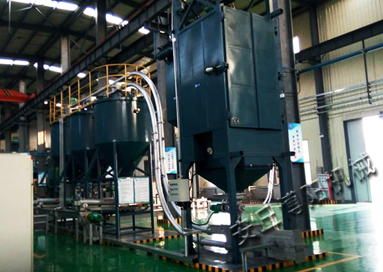 顏料噸袋拆包機搭配管鏈輸送機，解決揚塵問題