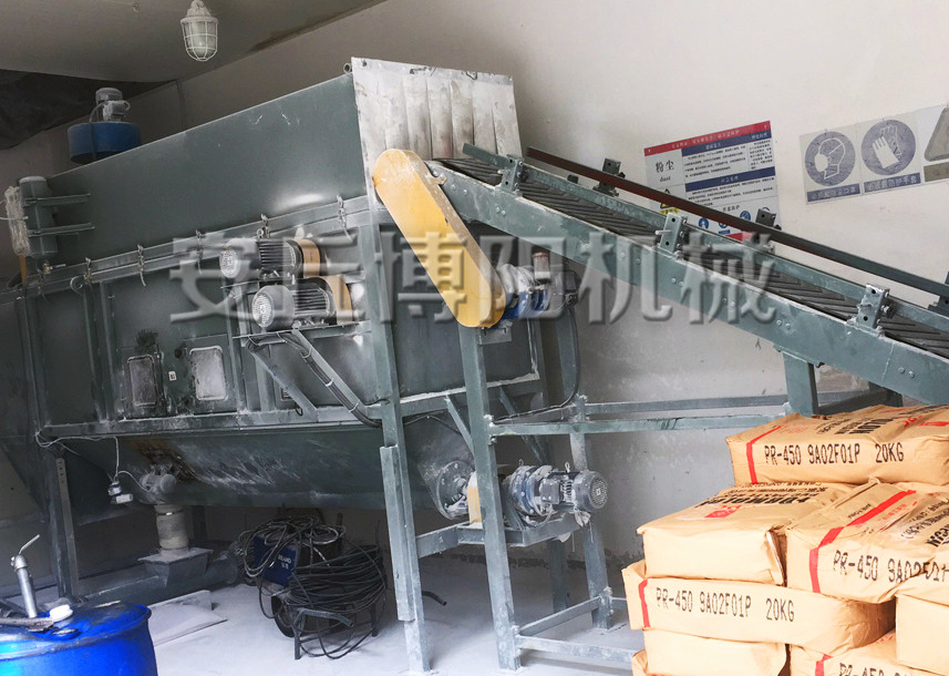 粉體自動拆包機應(yīng)該如何維護(hù)保養(yǎng)呢？