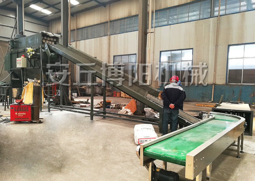 粉體自動(dòng)拆包機(jī)應(yīng)該如何維護(hù)保養(yǎng)呢？