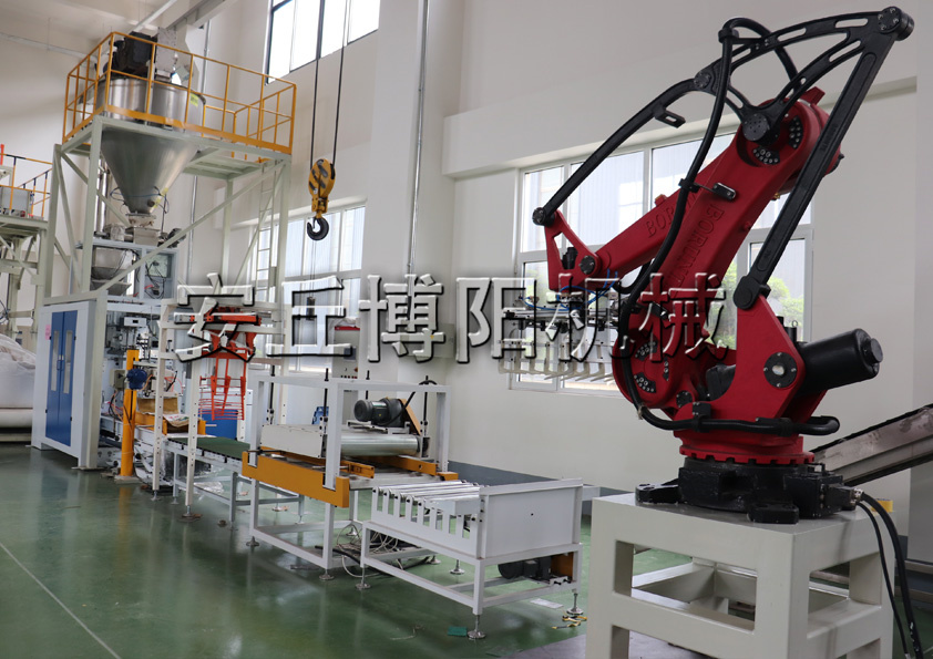 有機(jī)肥料全自動包裝機(jī)為什么備受企業(yè)的好評？