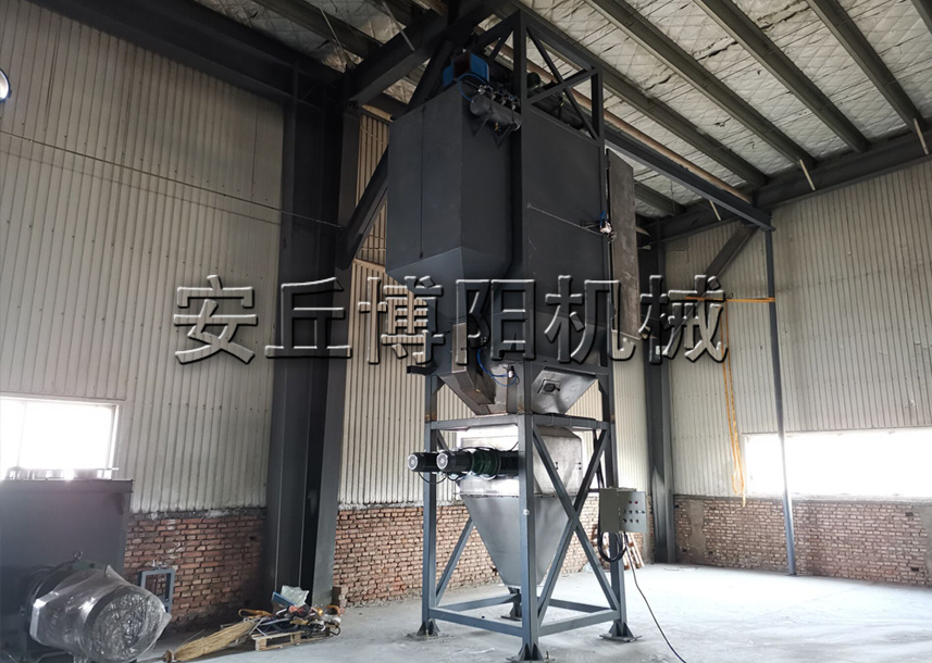 污泥顆粒噸袋拆包機(jī)的產(chǎn)品特點是什么？